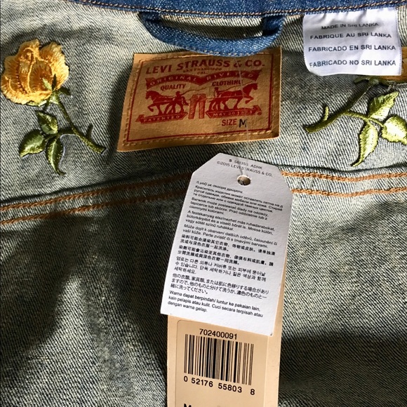 Levi’s embroidered FLORAL denim jacket Sz.M - NWT - Embroidered Denim Jacket NEW - Picture 8 of 9